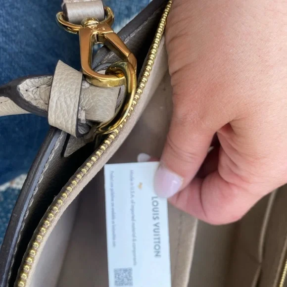Louis Vuitton Grand Palais MM with Signature Monogram Empriente w/dust bag, box - Picture 13 of 13